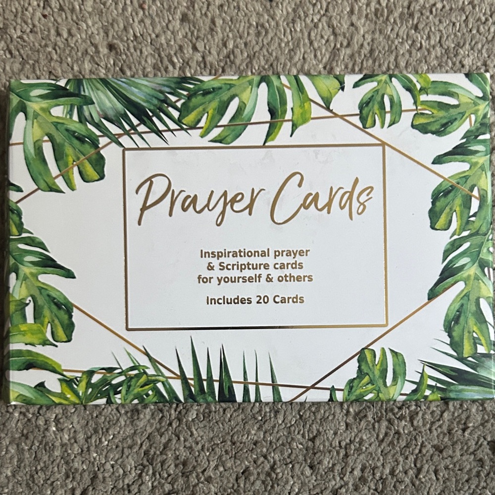 Green and White Prayer Cards